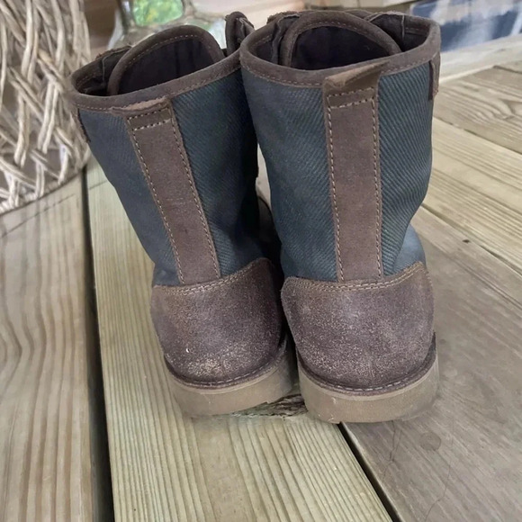 UGG BRown Leather Boots size US 11 Mens Lace Up Waterproof - Picture 3 of 10